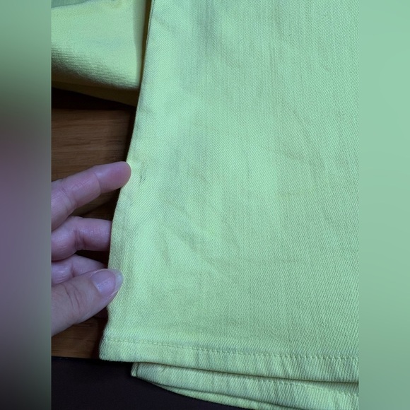 GUC L'AGENCE- Bell High Rise Flare Jeans in Color Lemon Tonic. Size 32 - Picture 10 of 10